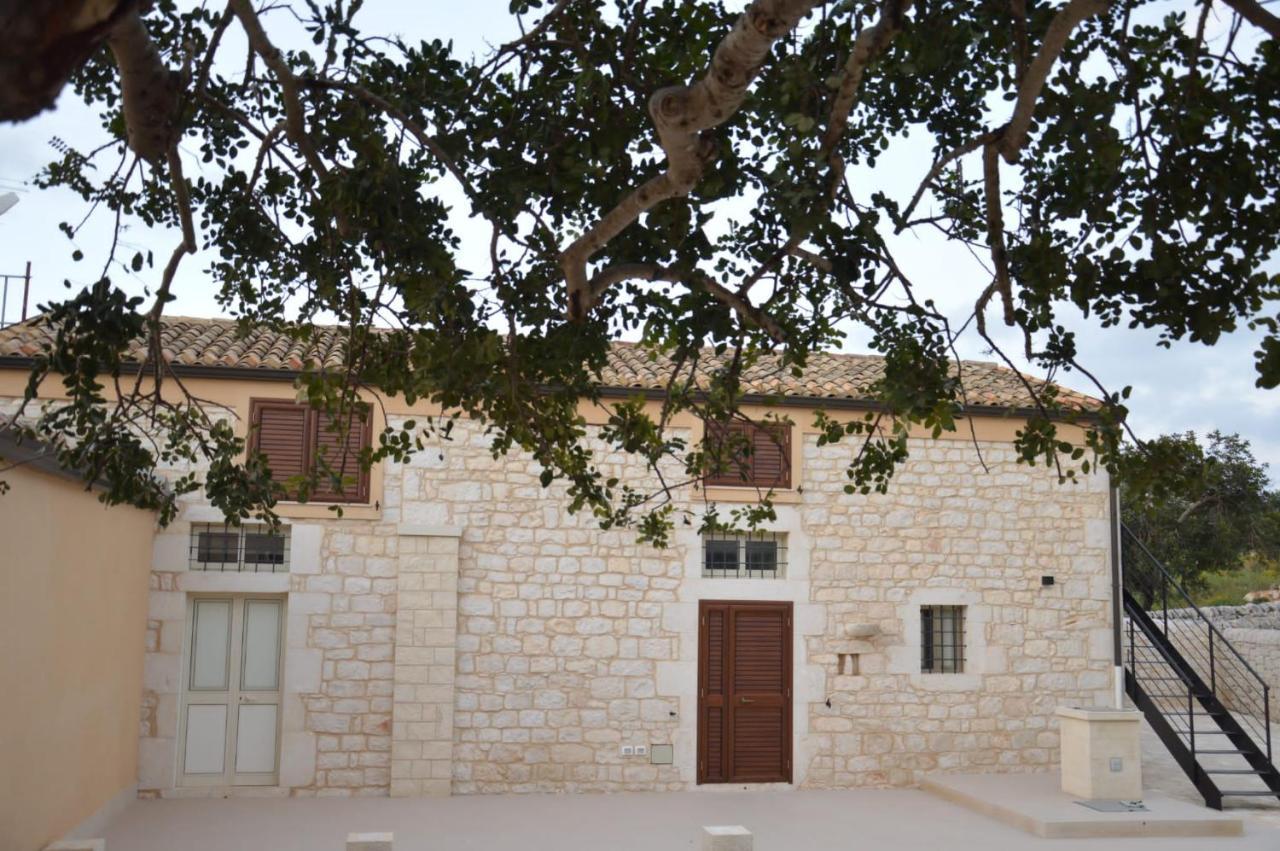 Il Carrubo Holiday House Scicli Esterno foto